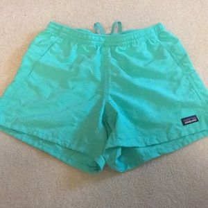 patagonia shorts- 3inch inseem